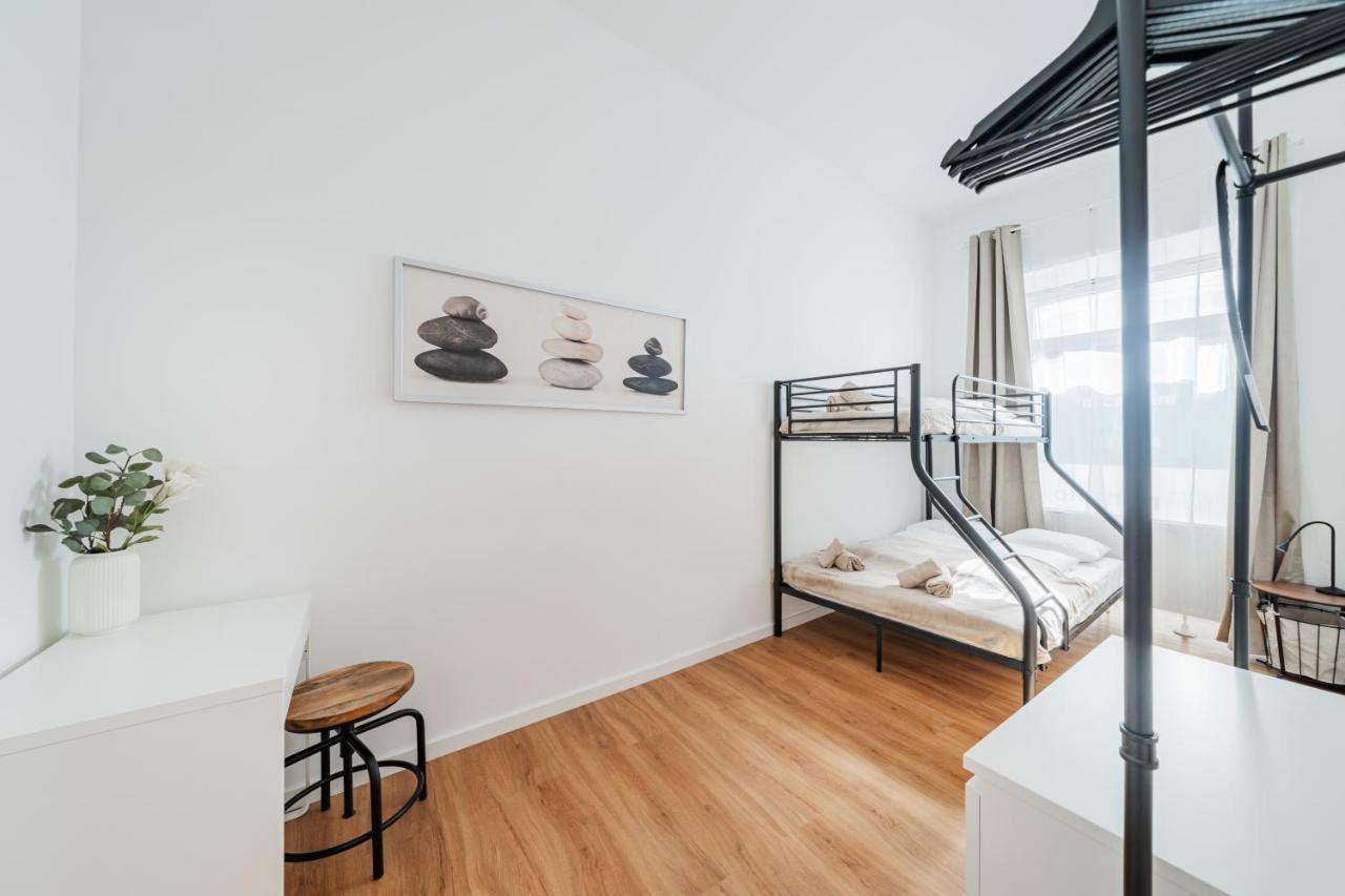 Modern Central City Rooms Вена Экстерьер фото