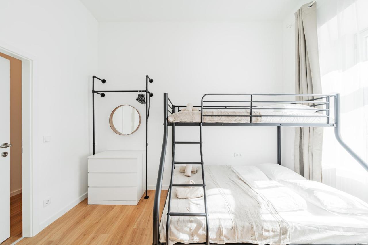 Modern Central City Rooms Вена Экстерьер фото