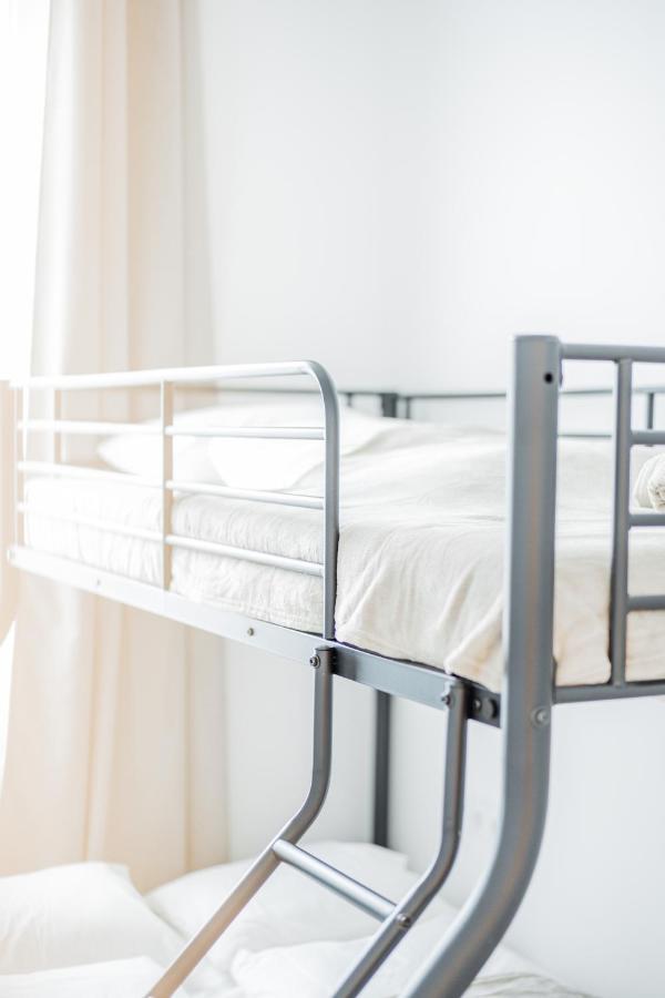 Modern Central City Rooms Вена Экстерьер фото