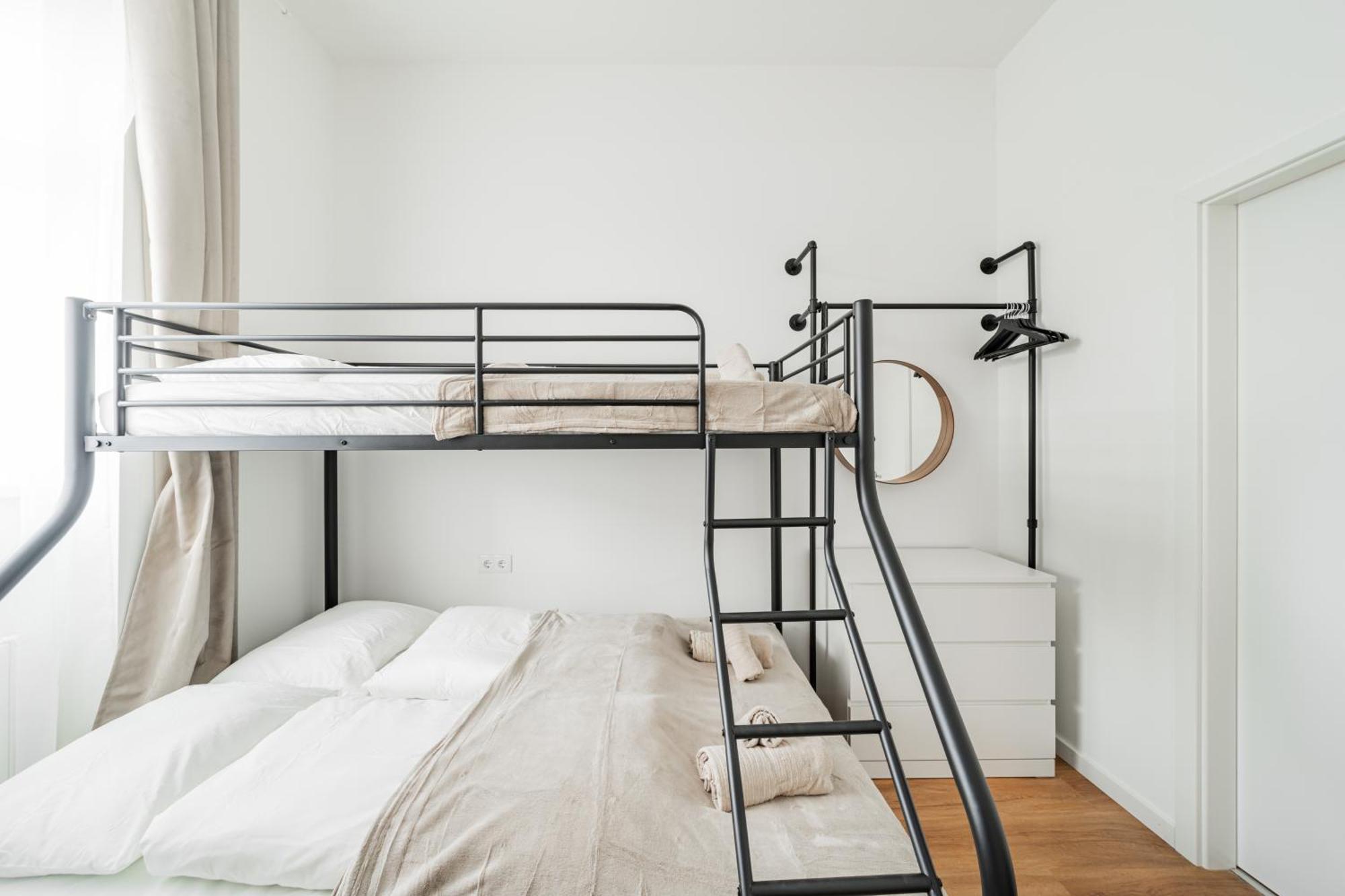 Modern Central City Rooms Вена Экстерьер фото